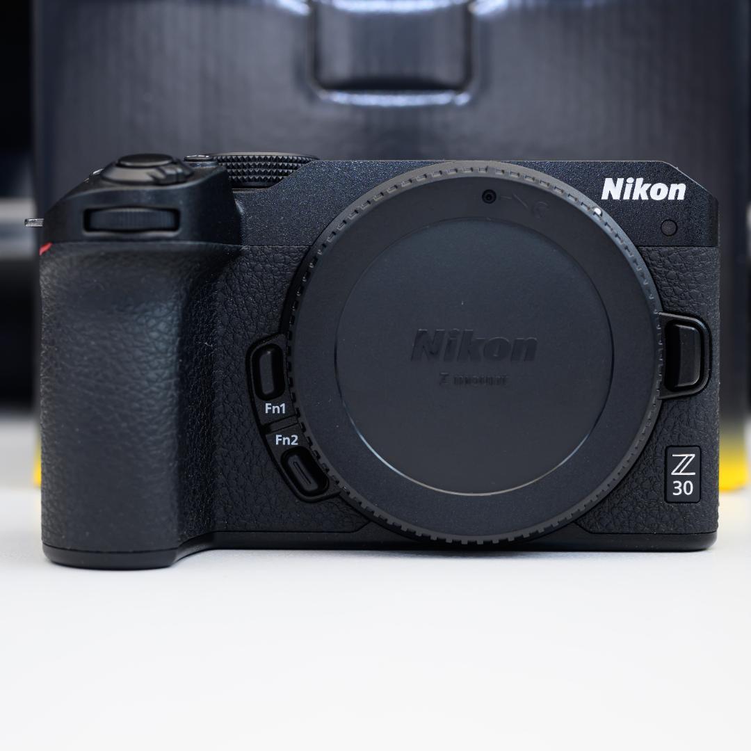 【超美品・保証期間内】Nikon ニコン Z 30 ボディ