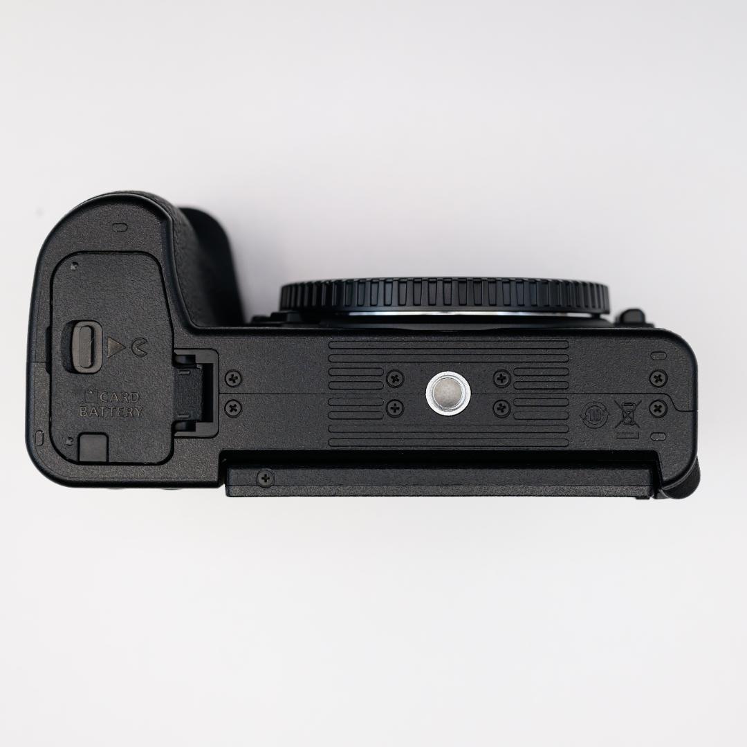 【超美品・保証期間内】Nikon ニコン Z 30 ボディ