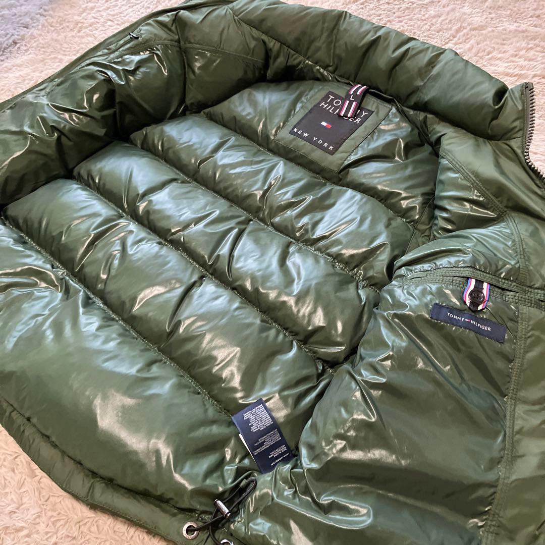 TOMY  ダウンベスト　Ｌ　新品未使用