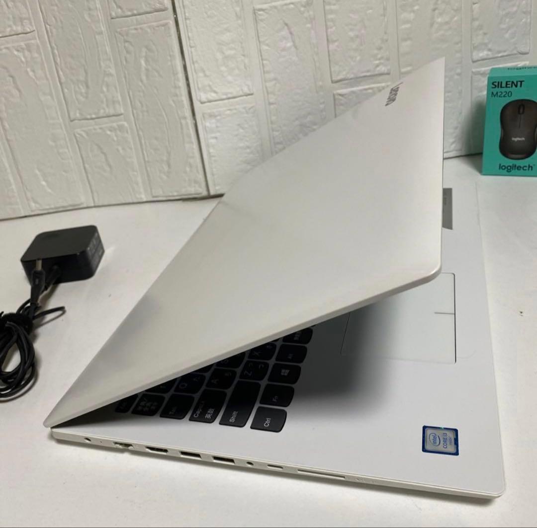 Windows11オフィス付SSDサクサク起動WebカメラLENOVOノートPC