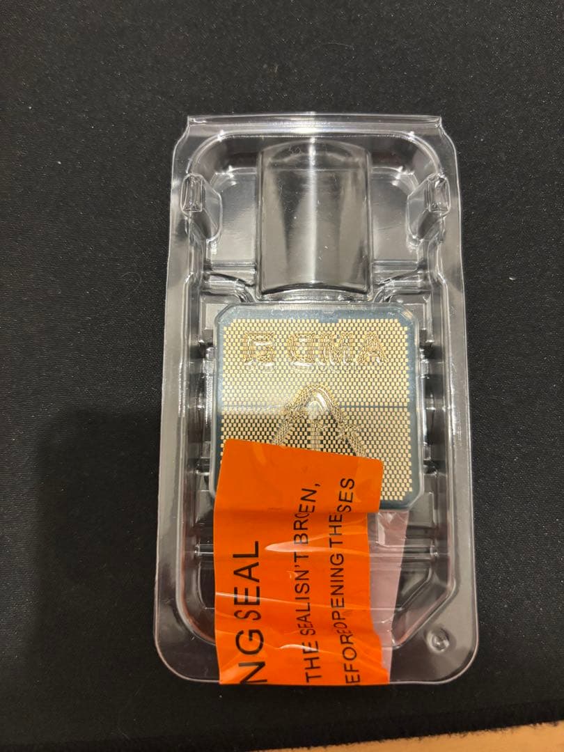 AMD Ryzen 7800X3D 新品未使用