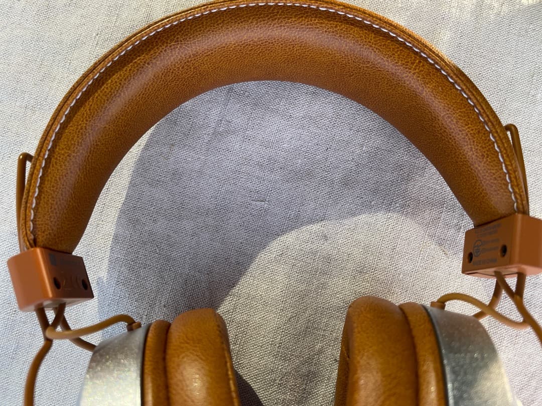 完動品バッテリーOK・Pioneer ワイヤレスヘッドフォン新品同様