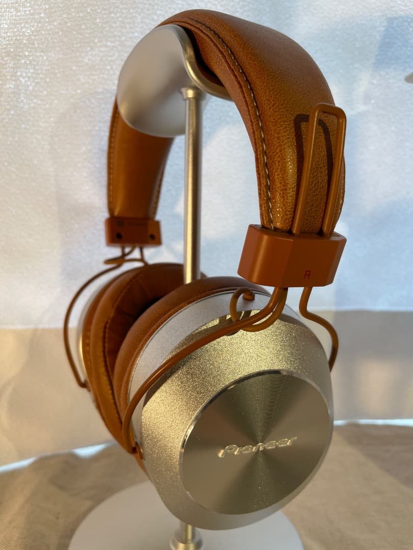 完動品バッテリーOK・Pioneer ワイヤレスヘッドフォン新品同様