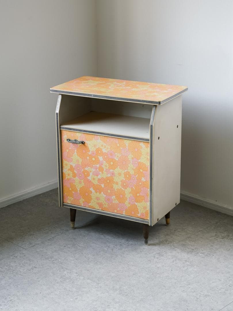 60-70's レトロポップ 花柄 キャビネット 収納ボード 昭和レトロ