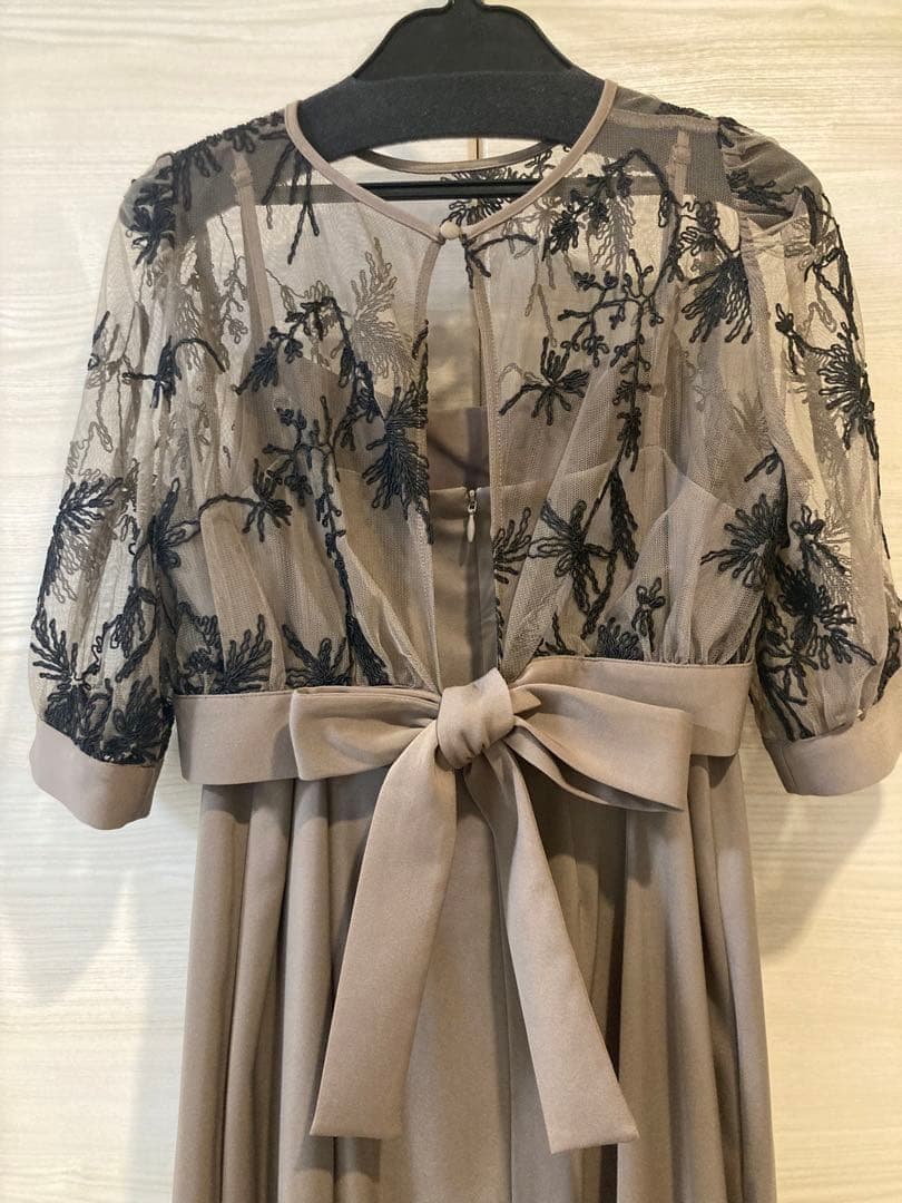 【新品】ドリードール 結婚式 バイカラーエンブロイダリーセットドレス　モカ/M