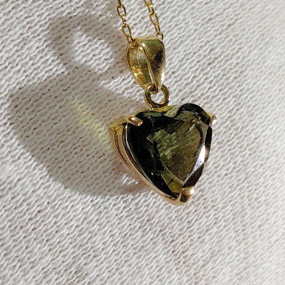 k18 モルダバイト ペンダントトップ 18金 ハート 隕石 チェーン無し