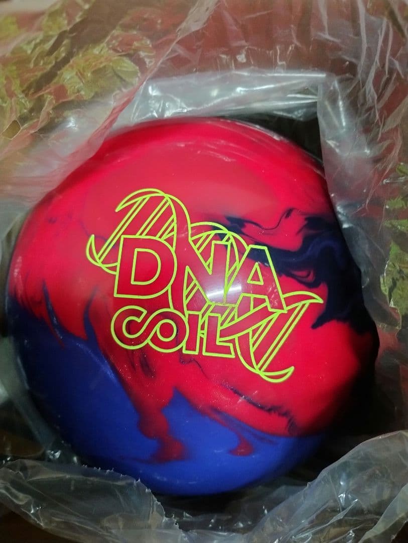 新品DNA Coil ボウリングボール