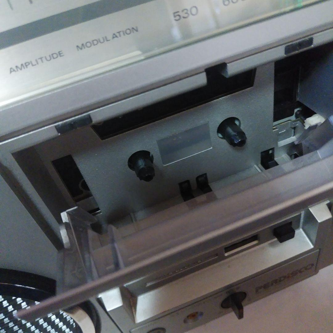 HITACHI、ラジカセ、TRKー7600、中古（本文よく読んで購入して下さい)