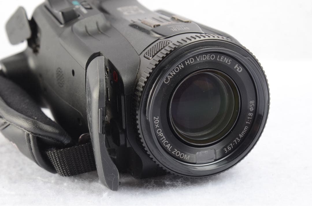 ビデオカメラ Canon iVIS HF G40