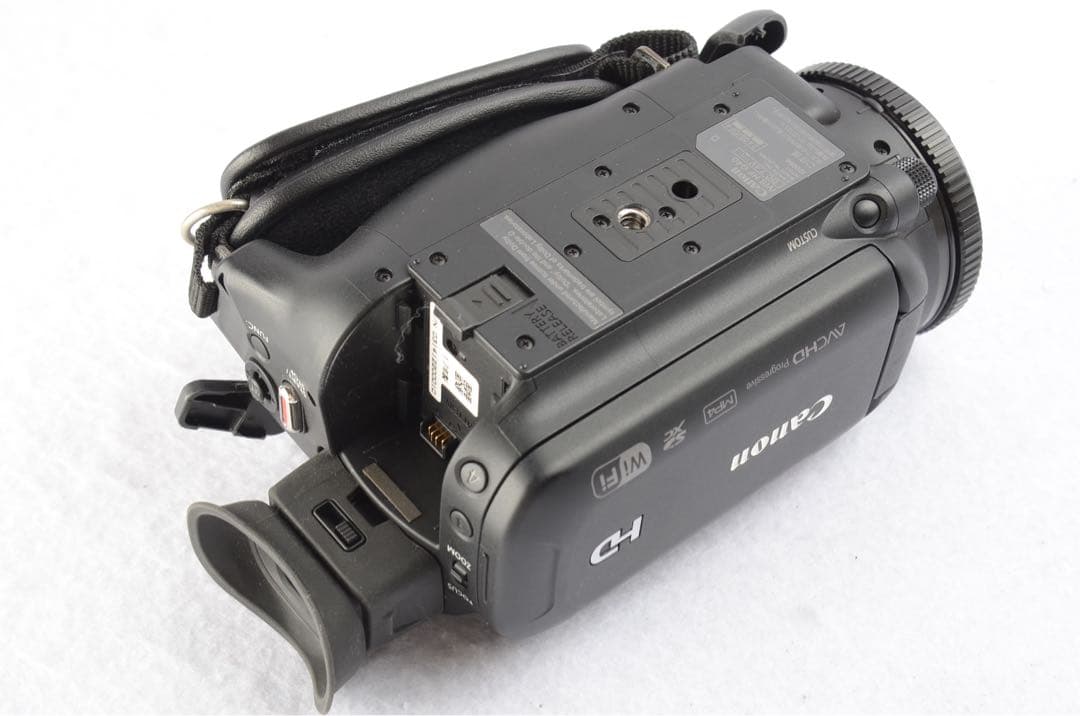 ビデオカメラ Canon iVIS HF G40