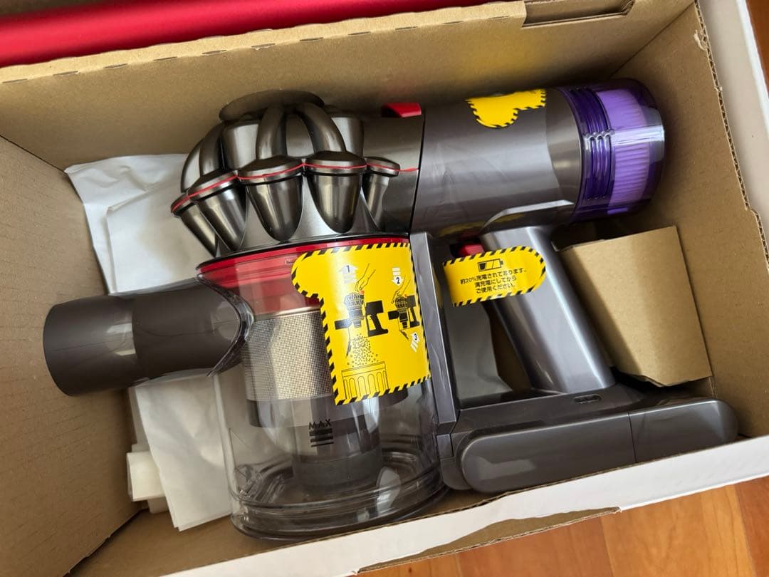 Dyson V8 Slim Fluffy+ スティッククリーナー