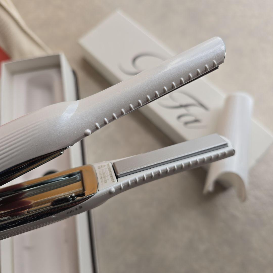 ReFa リファ ビューテック フィンガーアイロンホワイト超美品2度のみ使用