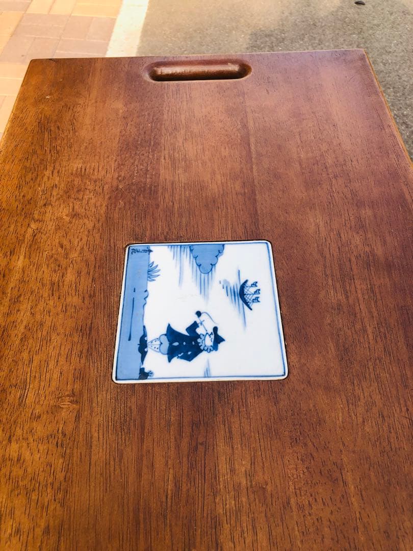 可愛い　木製キッチンワゴン 2段棚付き　石タイル