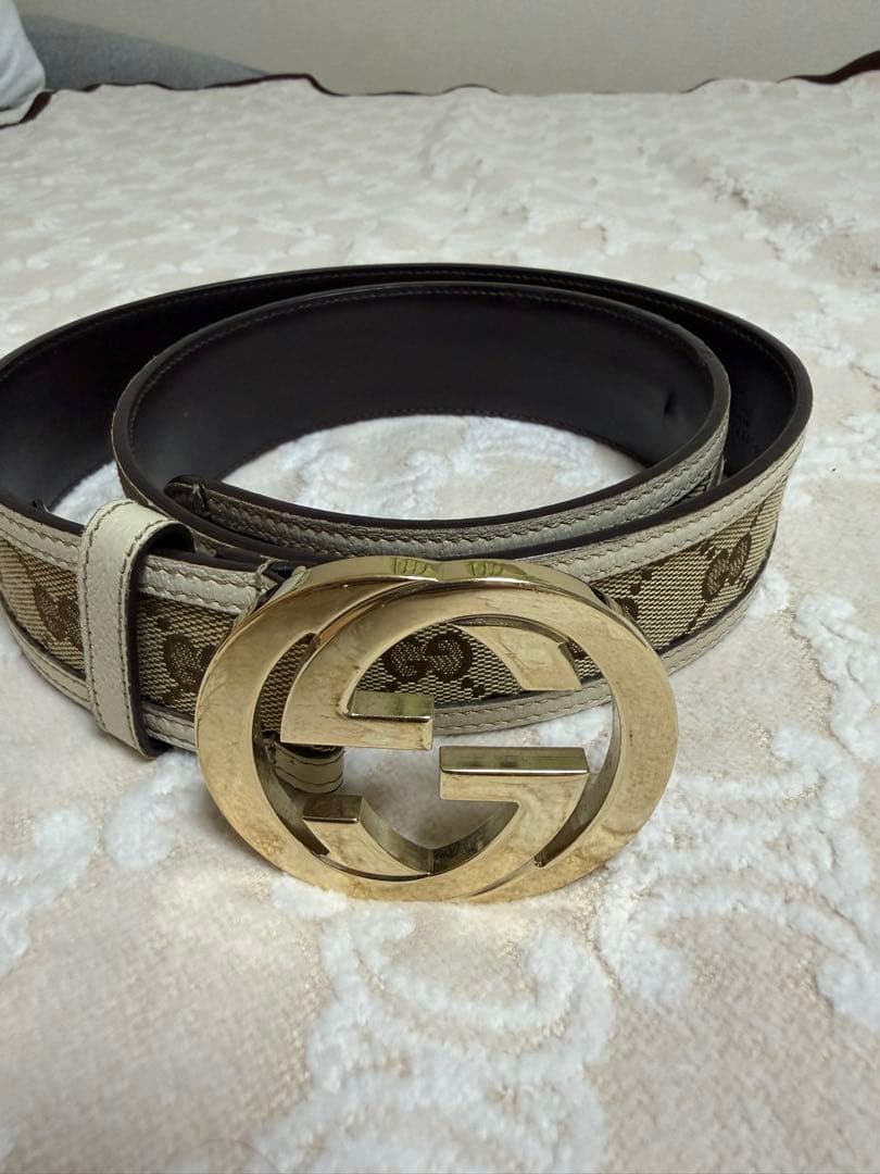 GUCCI ベージュレザーベルト ロゴバックル　85-34