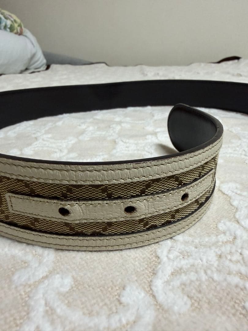 GUCCI ベージュレザーベルト ロゴバックル　85-34