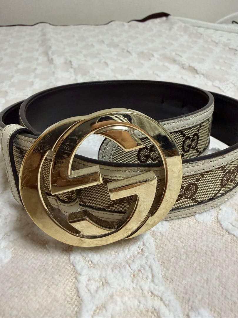 GUCCI ベージュレザーベルト ロゴバックル　85-34