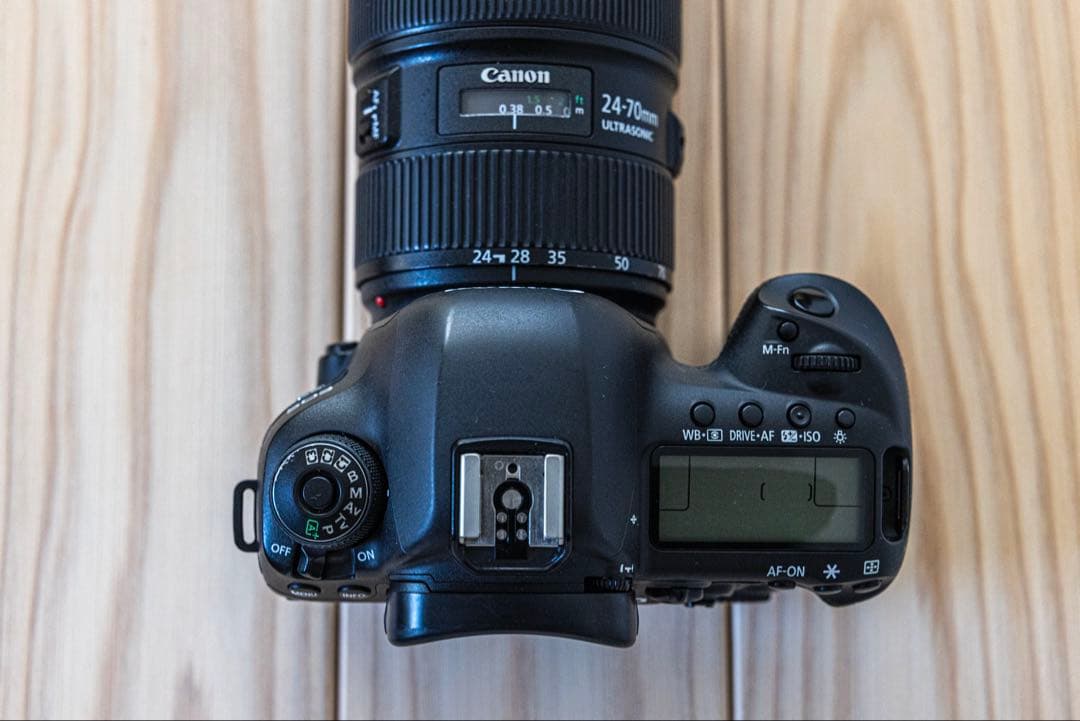 ₪ Canon EOS 5D Mark IV ボディ 中古