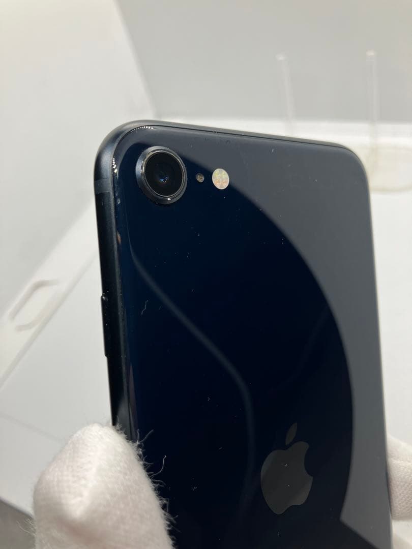 美品 iPhone SE (第3世代) 64GB SIMフリーバッテリー100%