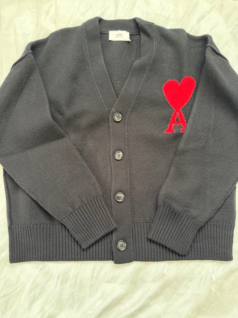 ⭐️タグ付き　Ami Paris 厚手　前ボタンカーディガン⭐️