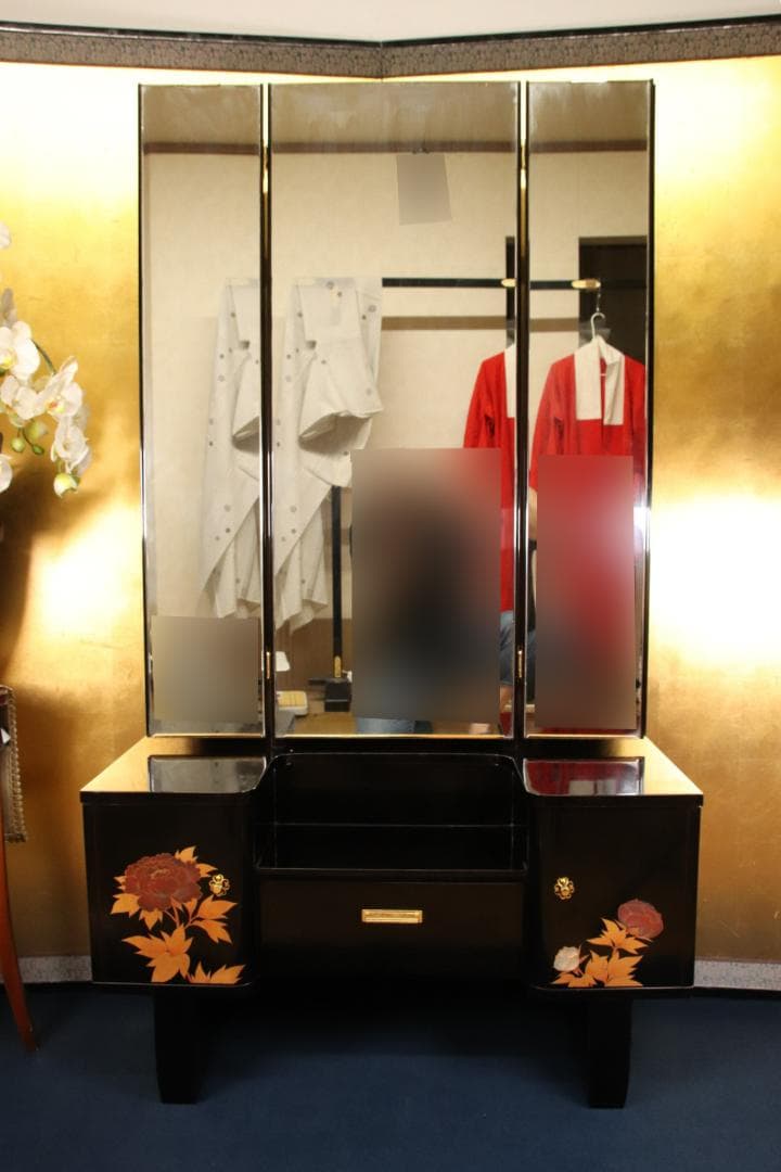 枝垂れ桜、高級輪島塗　黒漆塗り　芍薬蒔絵　台　ドレッサ　三面鏡 BE740