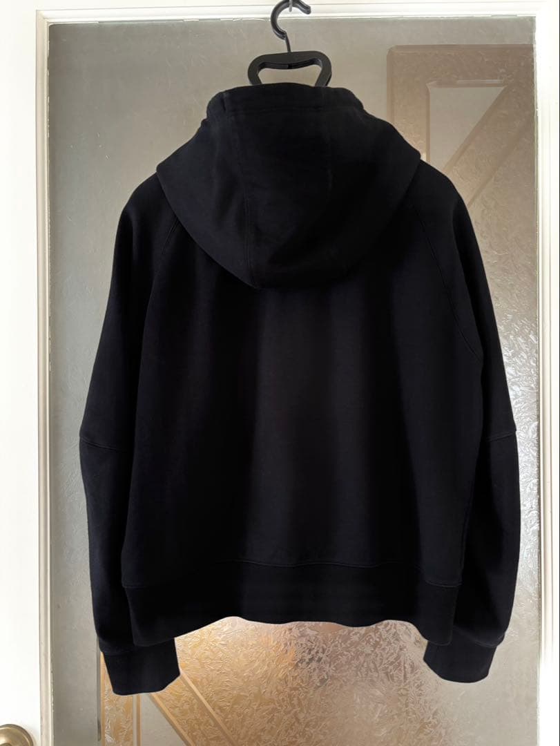 Y-3 ブラック フード付きパーカー【て】
