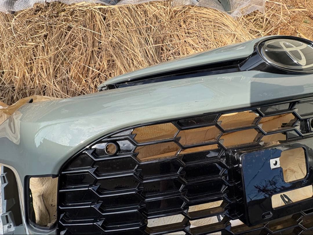 TOYOTA GR アクア（MXPK系）純正フロントバンパー アーバンカーキ