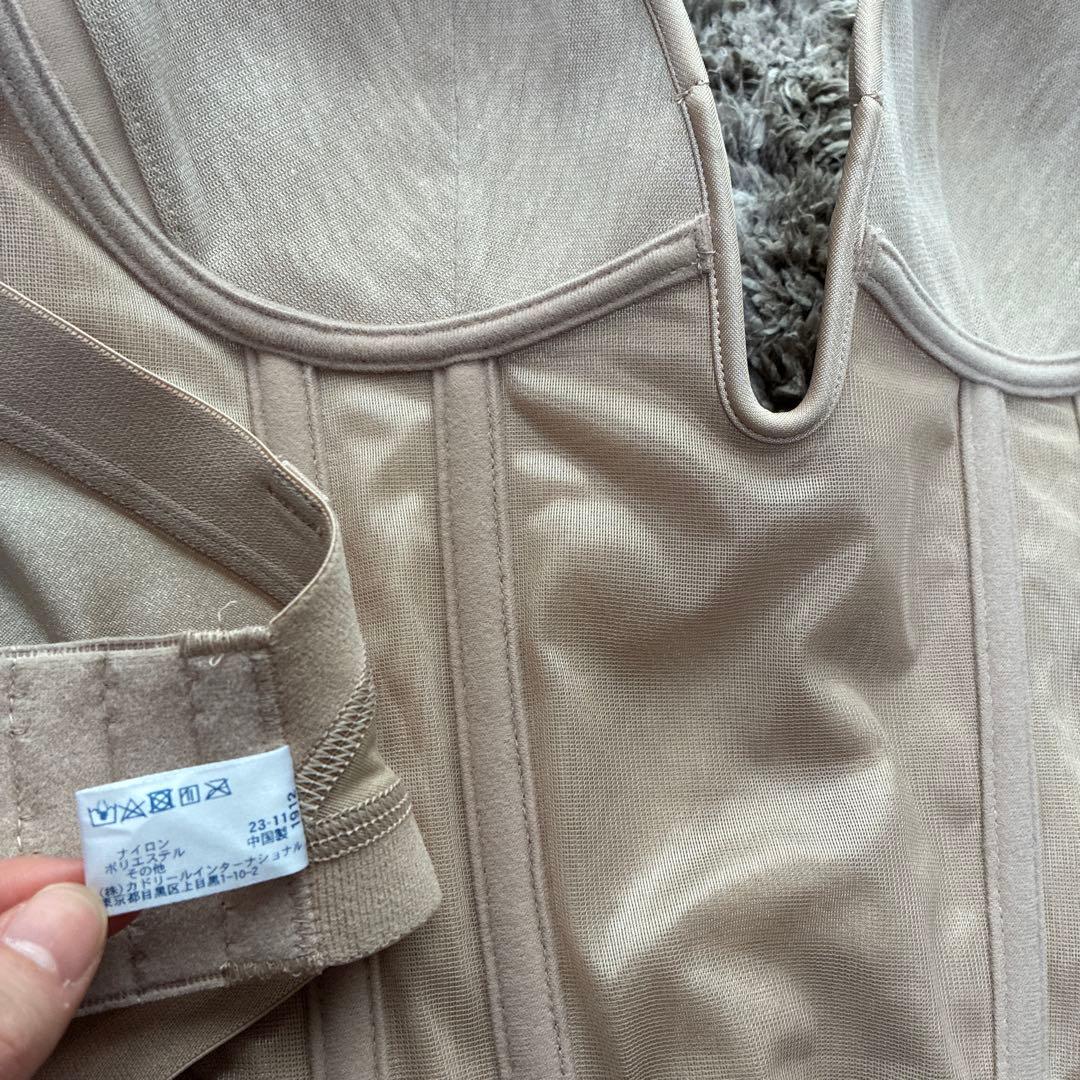 セモア　La Venus Bistier ラビーナビスチェ　E70