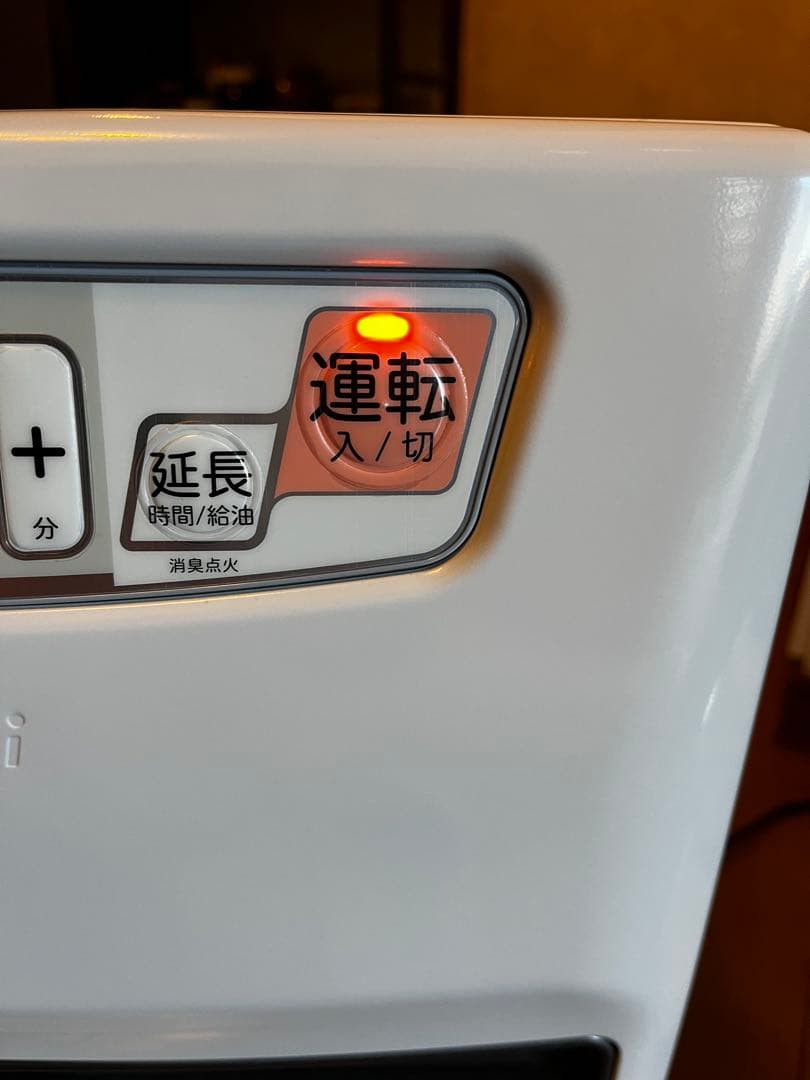 トヨトミ石油ファンヒーター ホワイト LC-S33G 2016年製