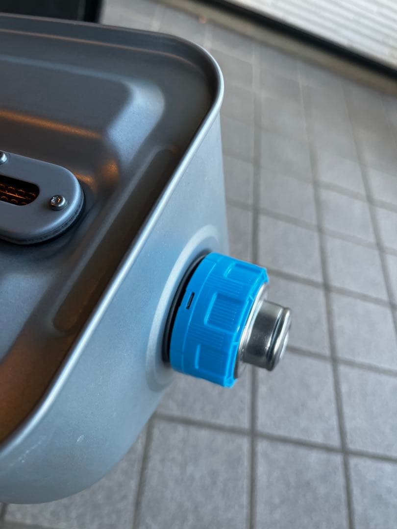 トヨトミ石油ファンヒーター ホワイト LC-S33G 2016年製