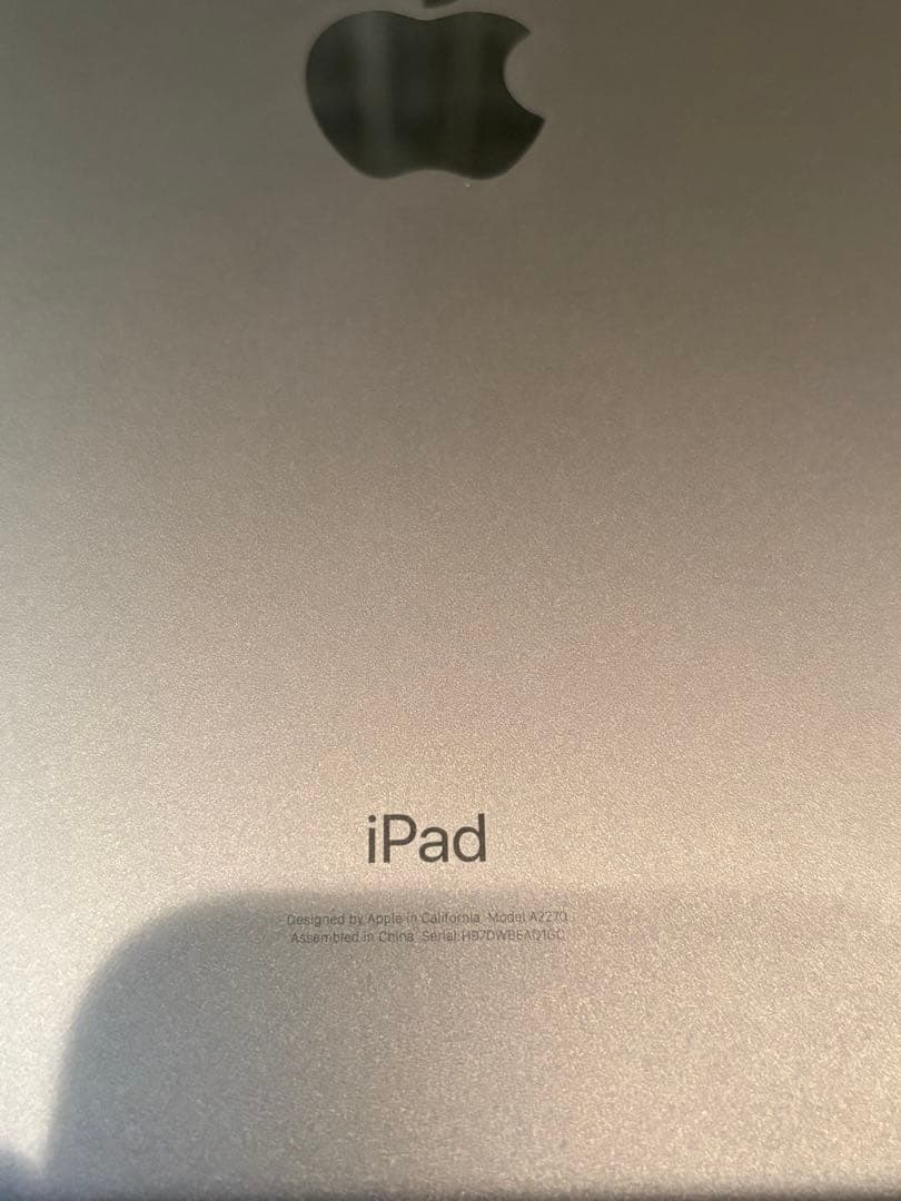 iPad 第8世代 32GB シルバー 中古 A2270 Apple