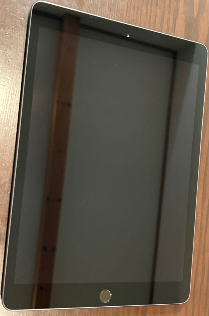 iPad 第8世代 32GB シルバー 中古 A2270 Apple