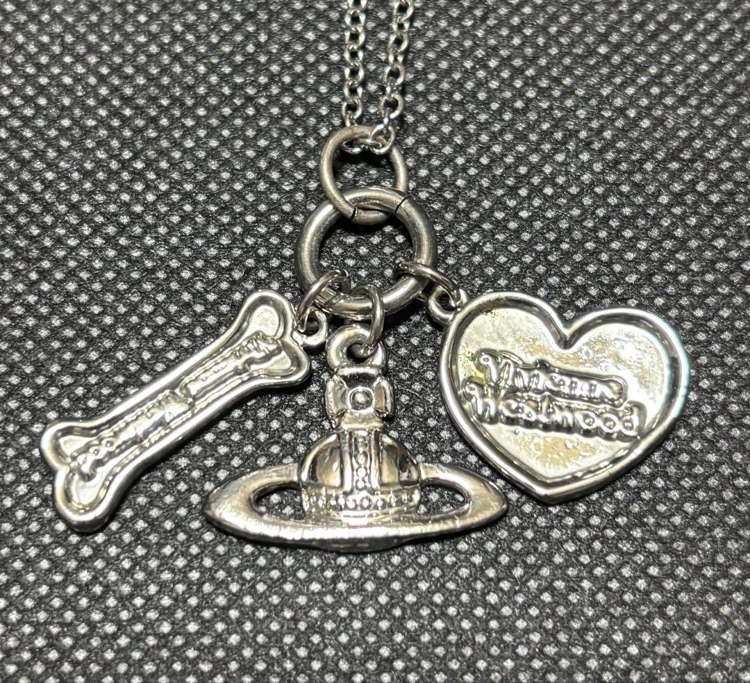 Vivienne Westwood チャーム付きネックレス
