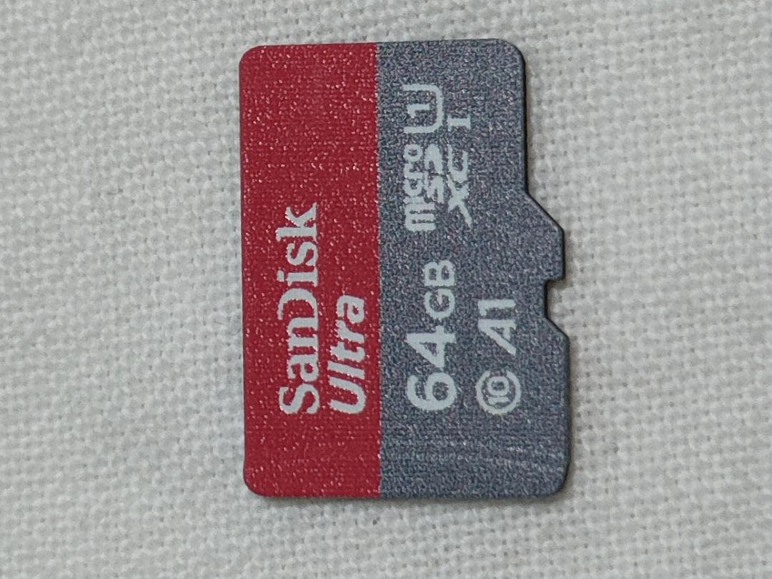 WALKMAN + SONYヘッドホン + microSDカード