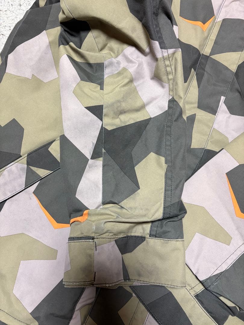 BURTON バートン 迷彩スキーウェア スノーボードウェア 160上下