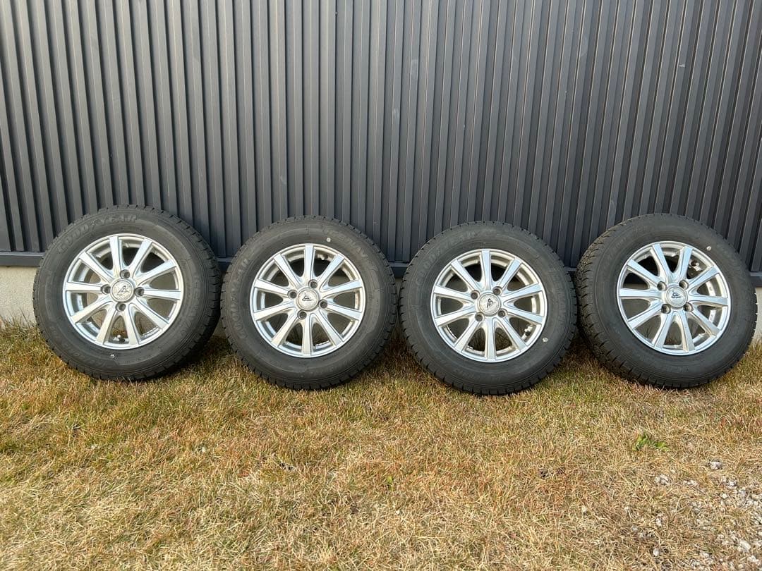 145/80R13 スタッドレス4本　ホイールセット タイヤ2022年製