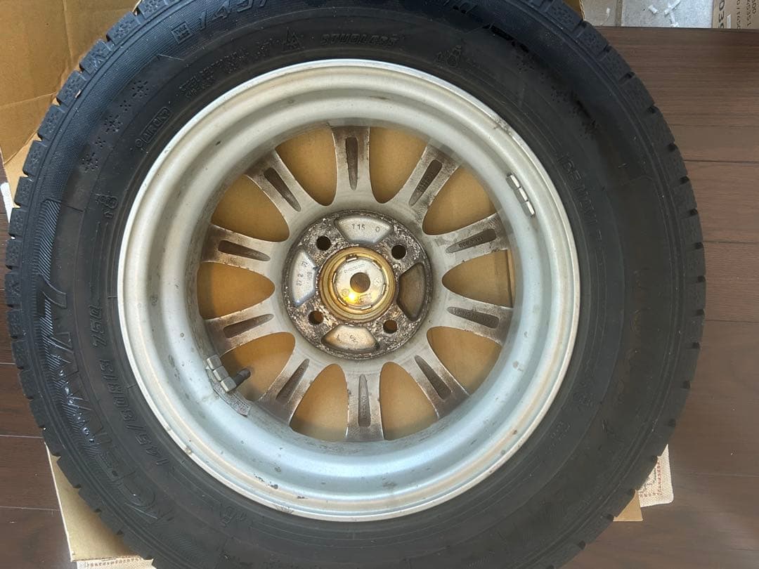 145/80R13 スタッドレス4本　ホイールセット タイヤ2022年製