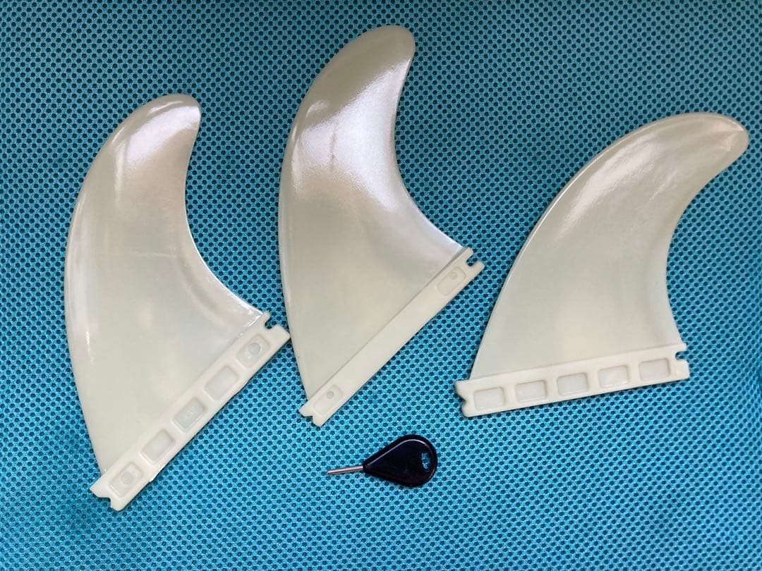 ESSENCE SURFBOARDS 手渡しオンリー