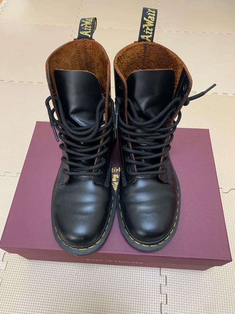 Dr. Marten ドクターマーチン ブーツ made in England