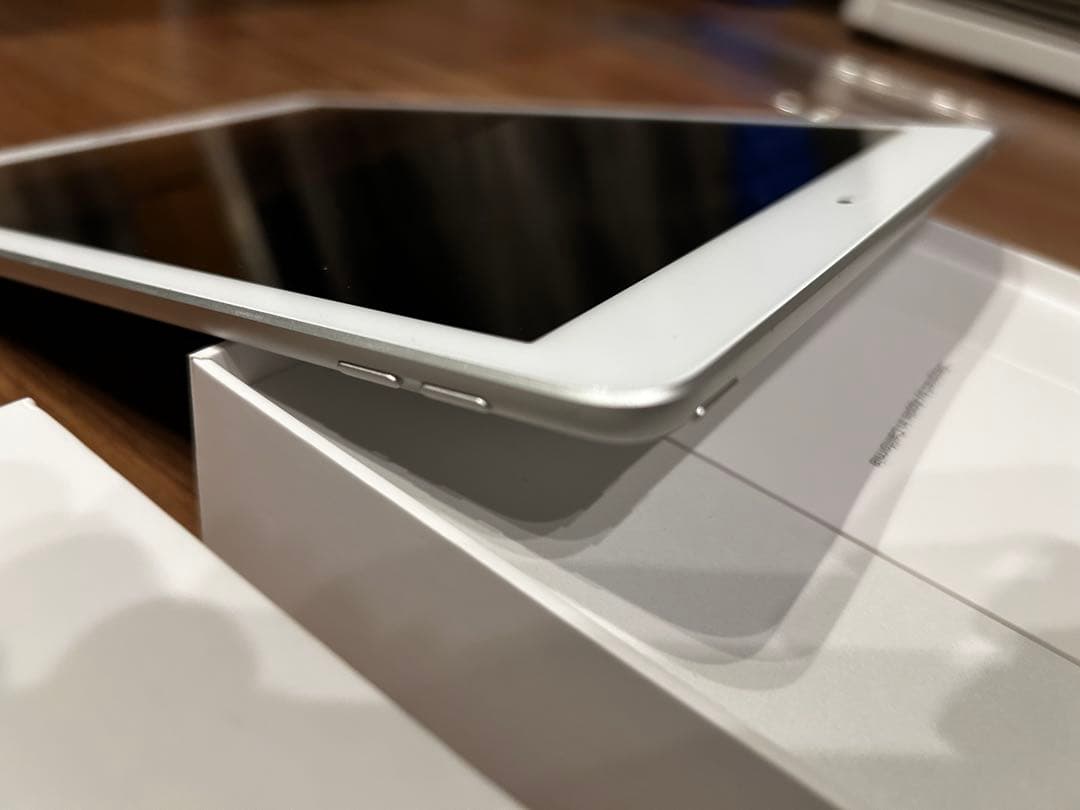 iPad 128GB 第7世代　wi-fi