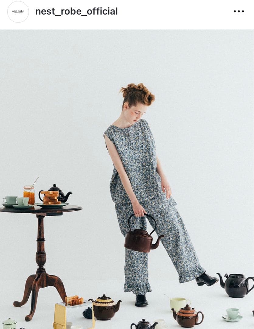 ネストローブ　リネンリバティフリルパンツ