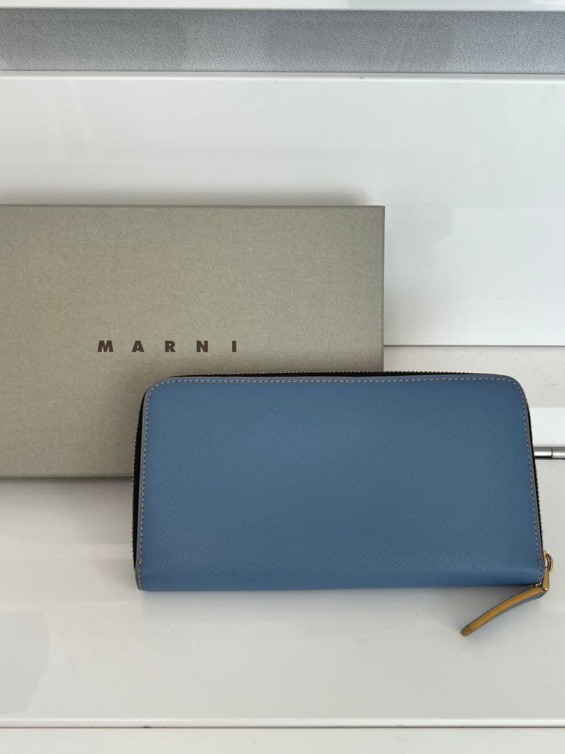 MARNI ブルーレザー 長財布