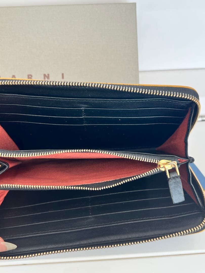 MARNI ブルーレザー 長財布