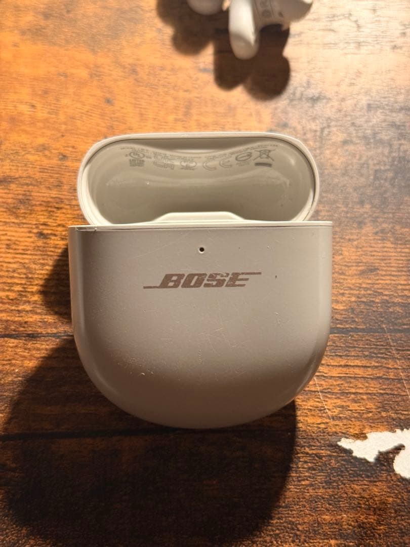 BOSE QuietComfort Ultra Earbuds （ジャンク）