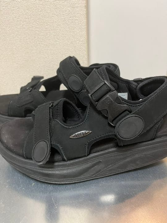MBT サンダル