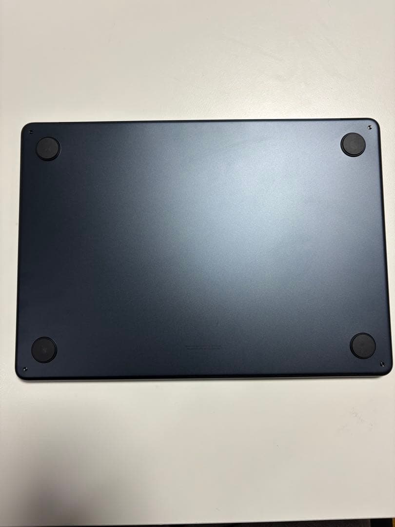 MacBook Air 13インチ　M2チップ