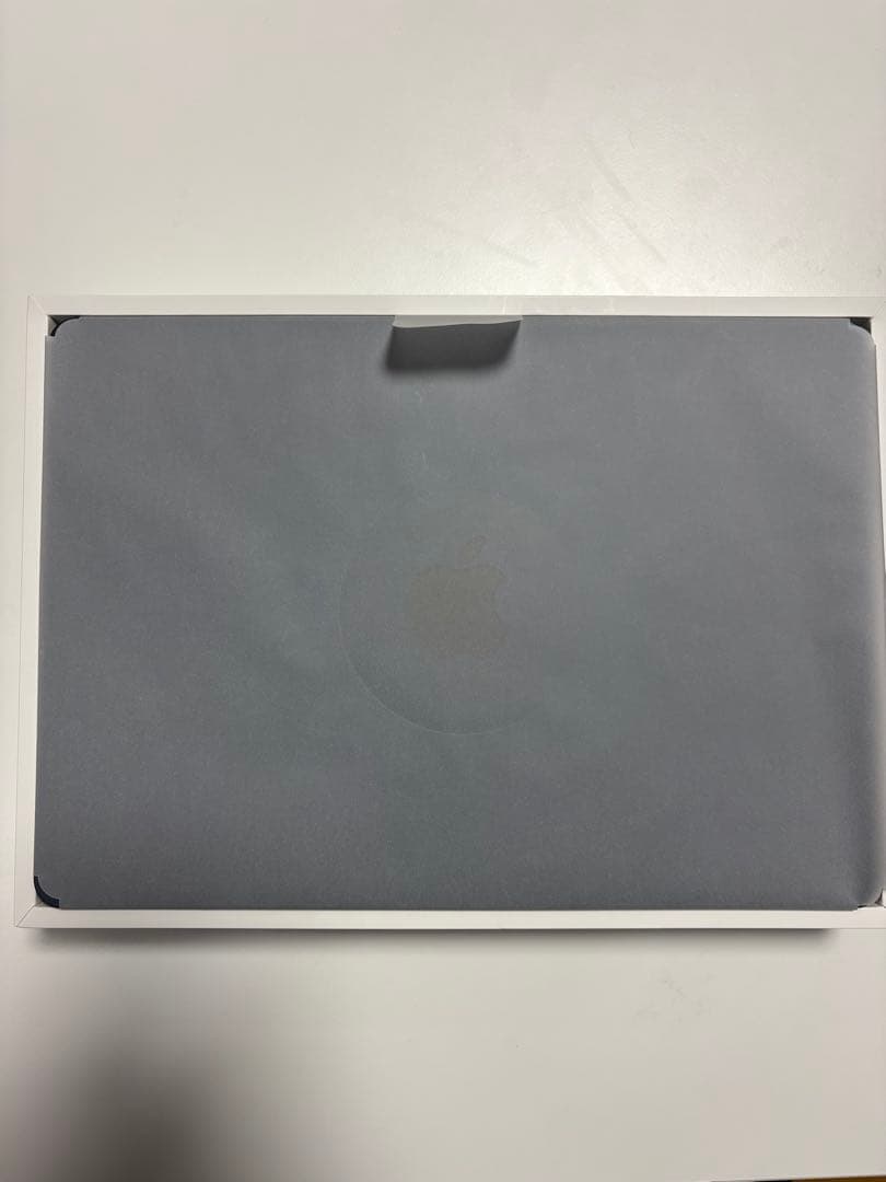 MacBook Air 13インチ　M2チップ