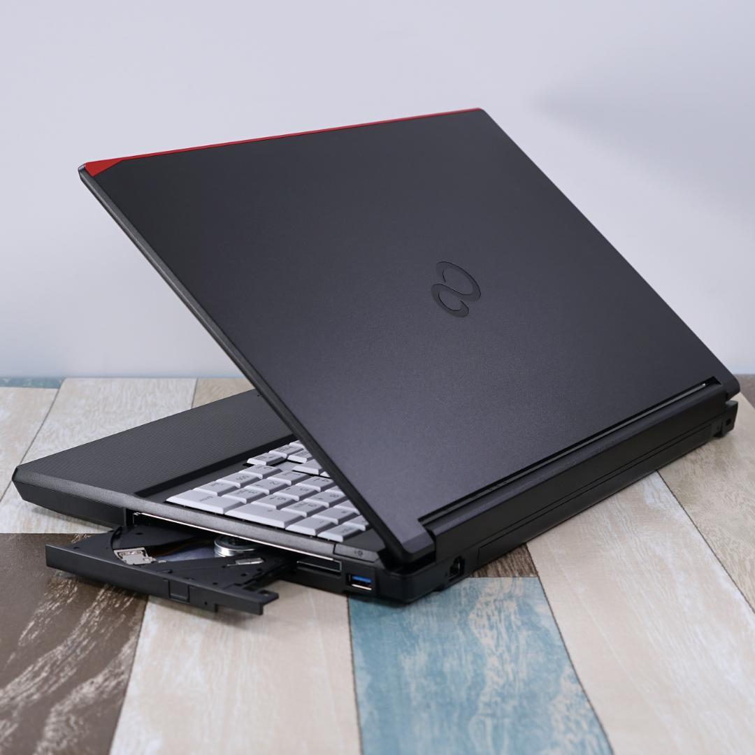 未使用に近い神速の２０２３年製✨１１世代ｉ５に超高速ＳＳＤ＆大容量１６ＧＢメモリ