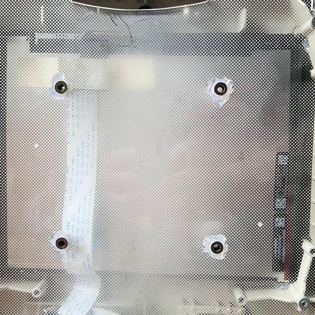 カラクラの筐体にiPadの液晶とHDMIコントローラーを組み込んだもの VESA