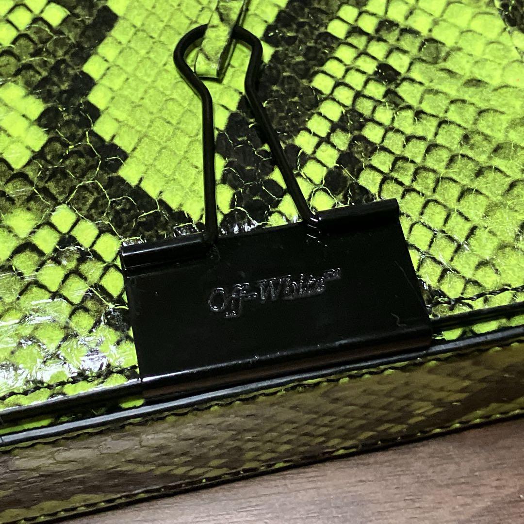 Off-White 蛍光グリーン クラッチバッグ
