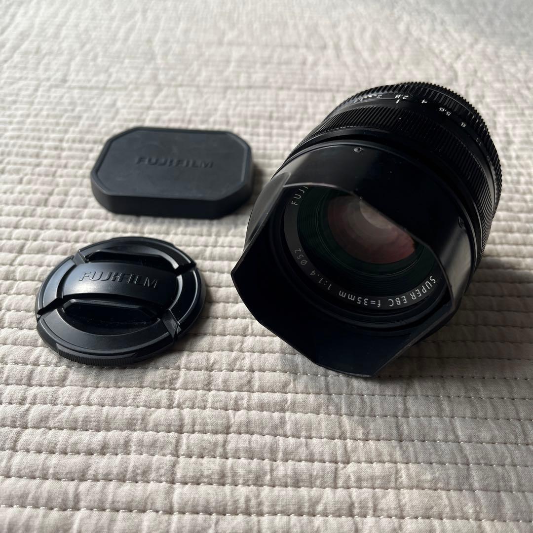 FUJIFILM (富士フイルム）XF35mm F1.4 R 角フード付